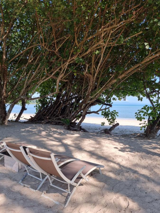 Phayam Cottage Resort Koh Phayam Bagian luar foto