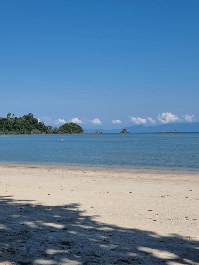 Phayam Cottage Resort Koh Phayam Bagian luar foto