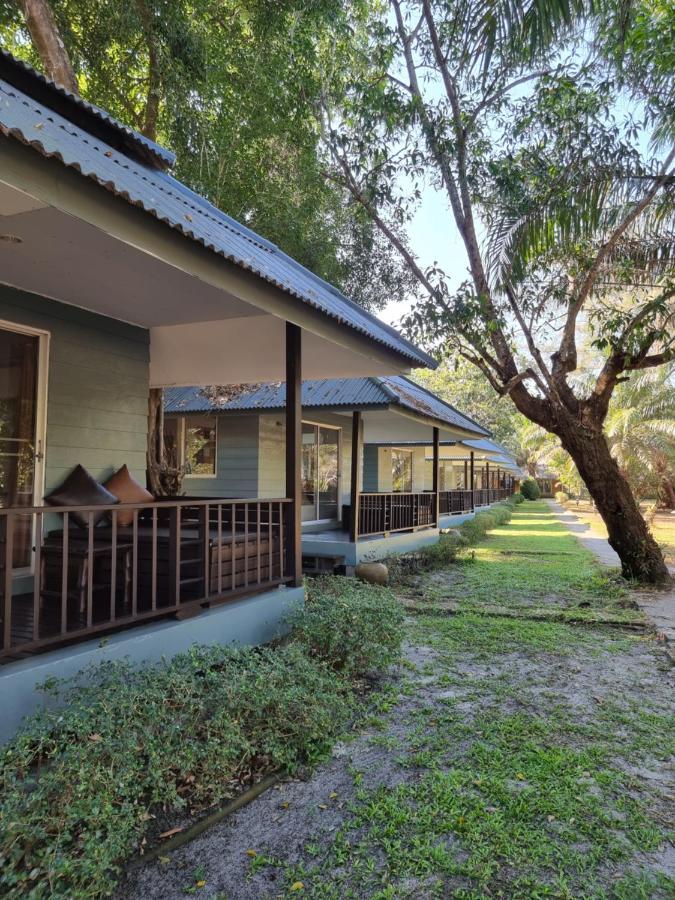 Phayam Cottage Resort Koh Phayam Ruang foto