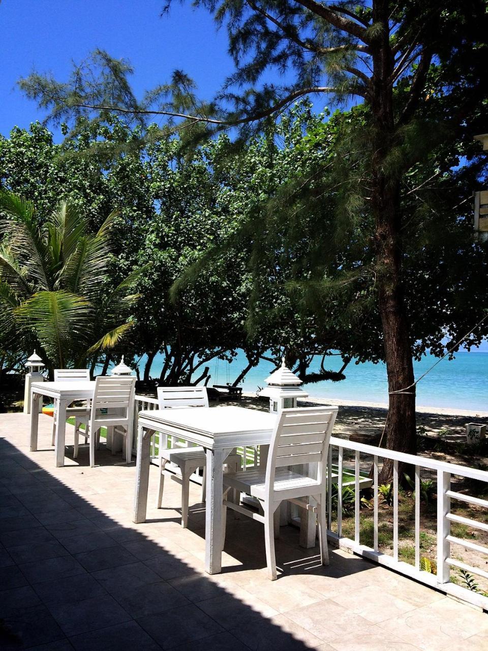 Phayam Cottage Resort Koh Phayam Bagian luar foto
