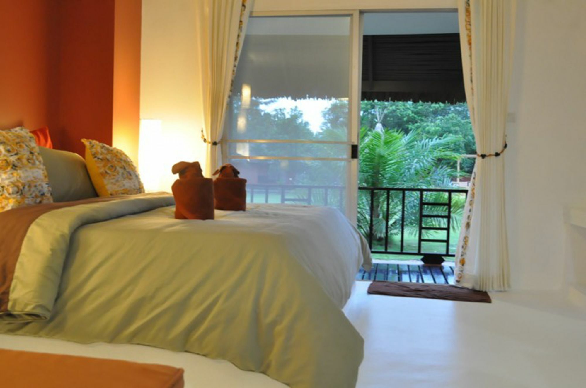 Phayam Cottage Resort Koh Phayam Bagian luar foto